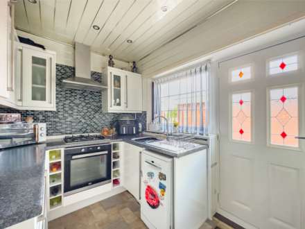 Fountain Drive, Liversedge, Image 3