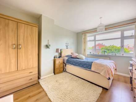 Hillhead Drive, Batley, Image 12