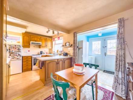 Hillhead Drive, Batley, Image 2