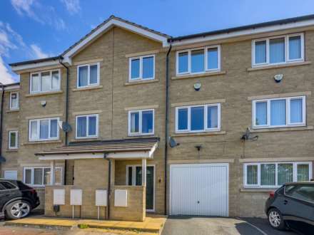 Prospect Court, Batley