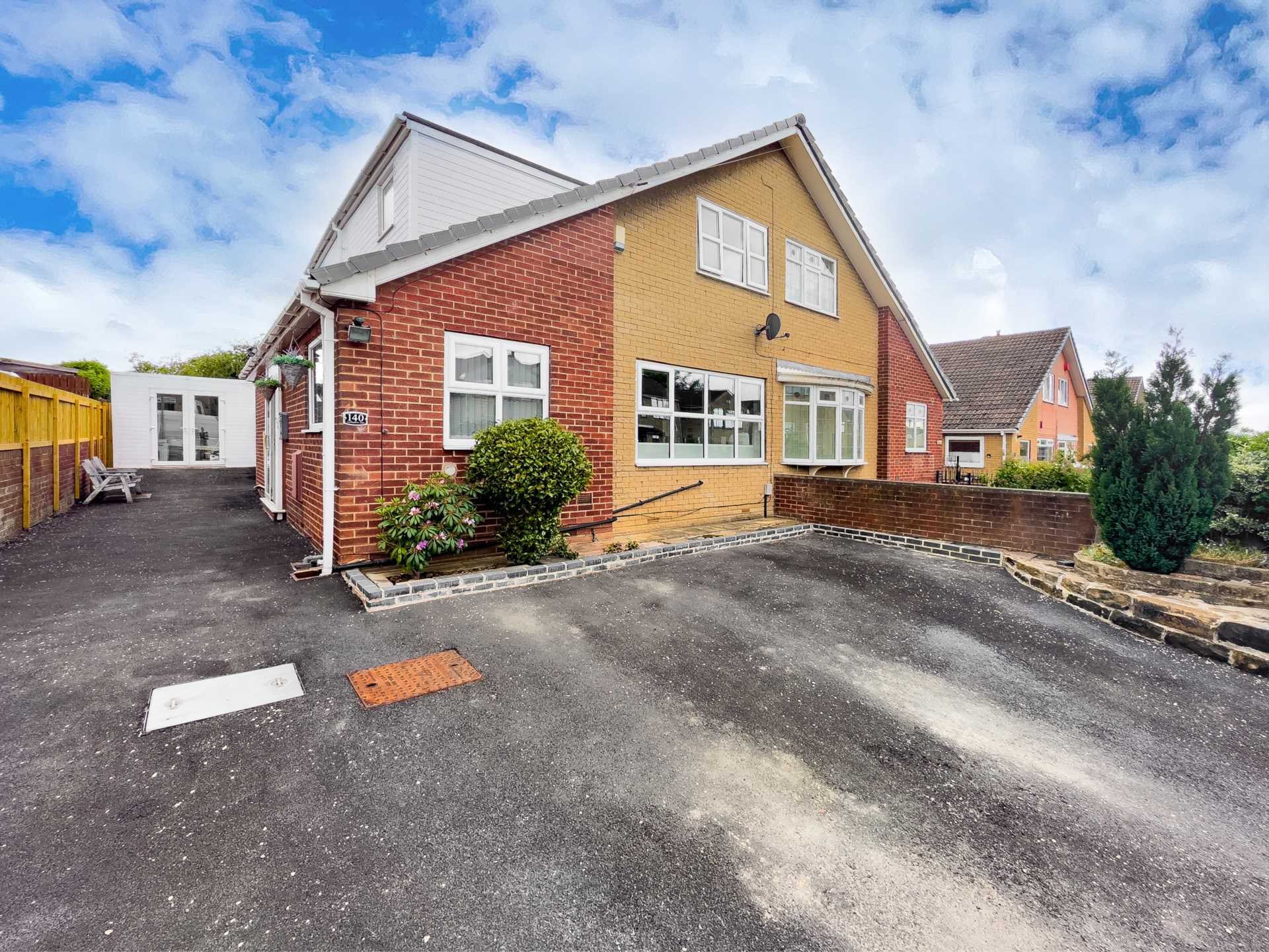 Carlinghow Lane, Batley, Image 1
