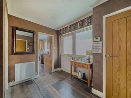 Carlinghow Lane, Batley, Image 2