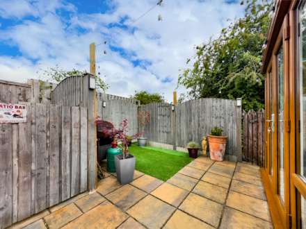 Carlinghow Lane, Batley, Image 24