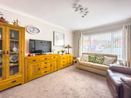 Upper Batley Lane, Batley, Image 30