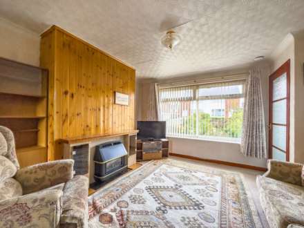 Burnside Close, Birstall, Image 6