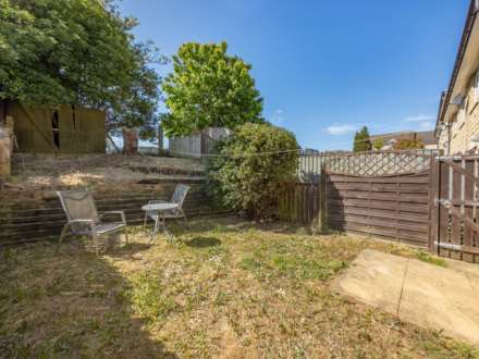 Springmills Grove, Batley, Image 13