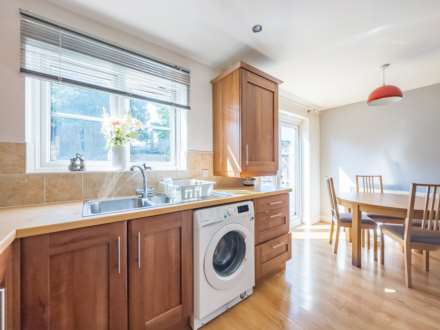 Springmills Grove, Batley, Image 3