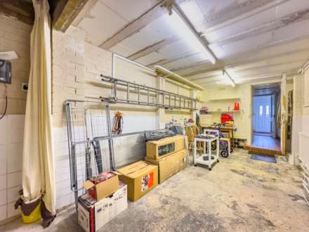 The Crossings, Batley, Image 17