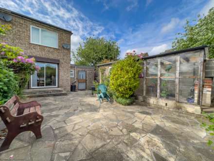 The Crossings, Batley, Image 21