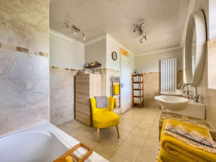 Greenacres Drive, Birstall, Image 23