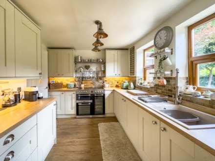 Greenacres Drive, Birstall, Image 3