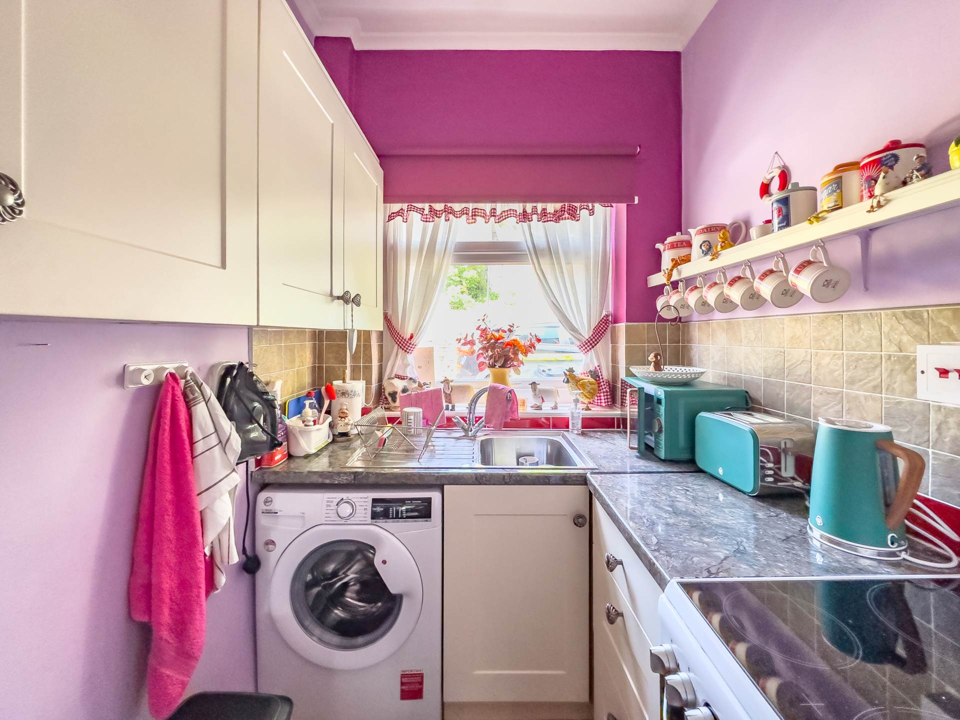 Willow Terrace, Batley, Image 35
