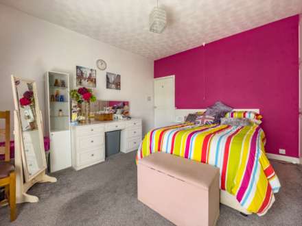 Willow Terrace, Batley, Image 10