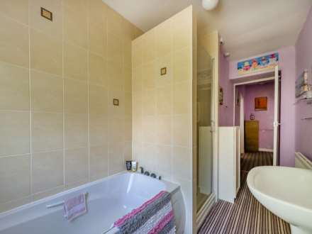 Willow Terrace, Batley, Image 16