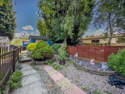 Willow Terrace, Batley, Image 22