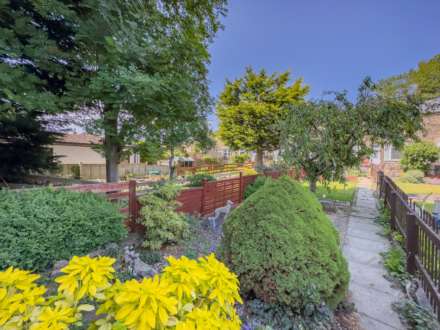 Willow Terrace, Batley, Image 23