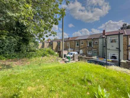 Willow Terrace, Batley, Image 26