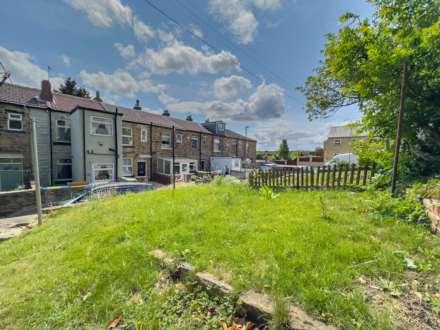 Willow Terrace, Batley, Image 29