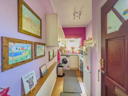 Willow Terrace, Batley, Image 3