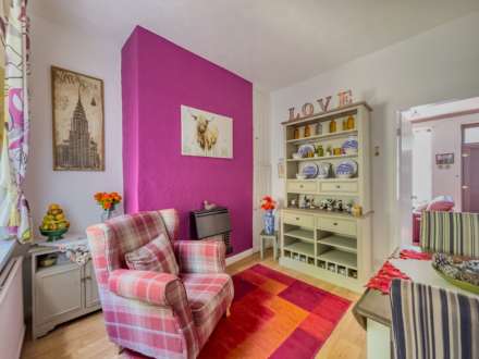 Willow Terrace, Batley, Image 5