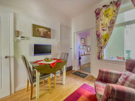 Willow Terrace, Batley, Image 6