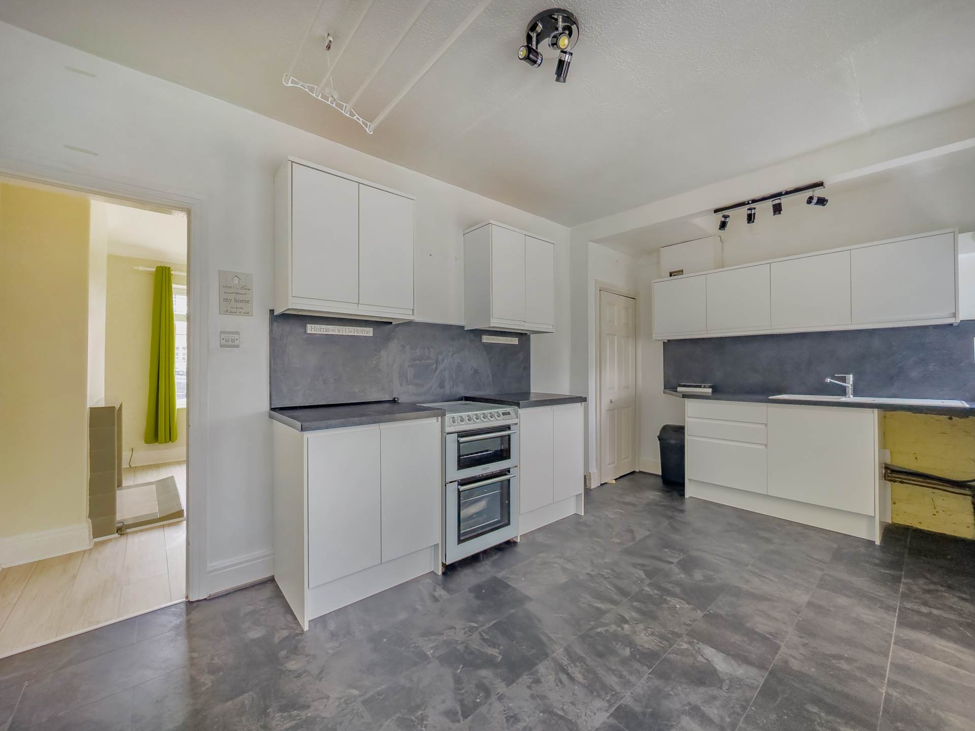 Monk Ings Avenue, Birstall, Image 3
