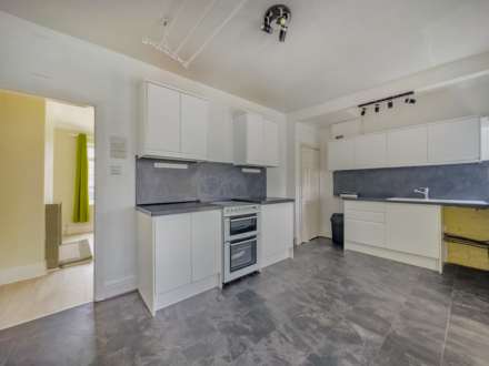 Monk Ings Avenue, Birstall, Image 3