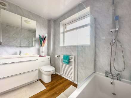 White Lee Road, Heckmondwike, Image 16