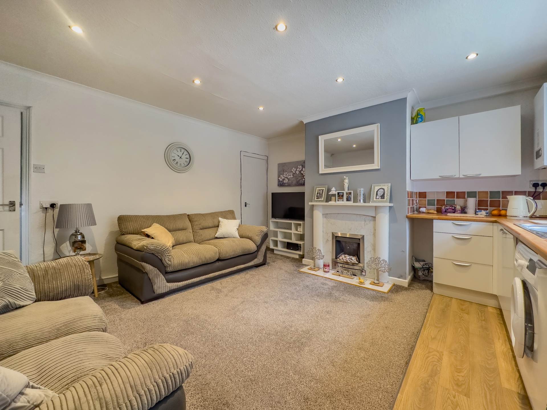 Roman Road, Batley, Image 4