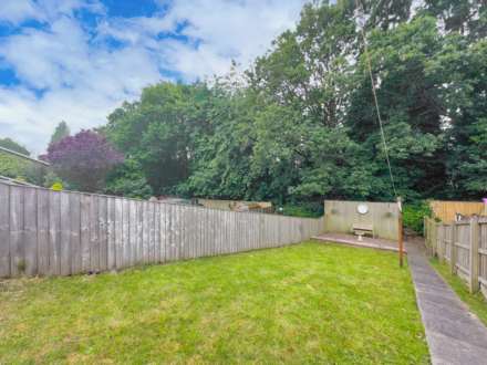 Roman Road, Batley, Image 12