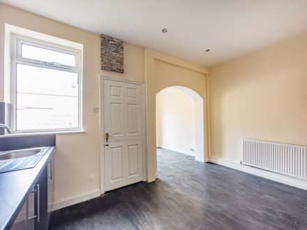 Pearl Street, Batley, Image 4