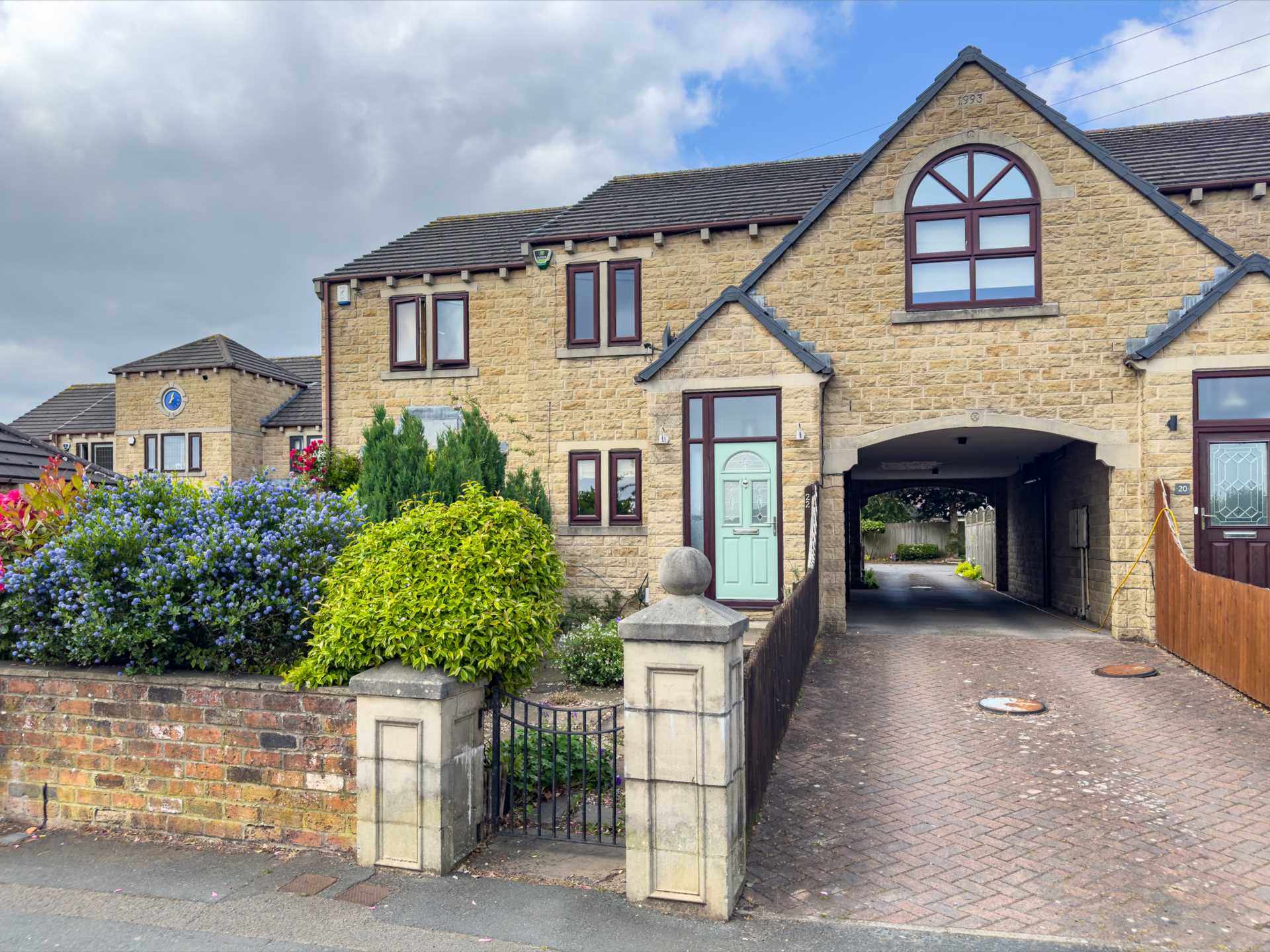 Child Lane, Roberttown, Image 1