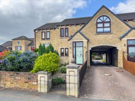 Child Lane, Roberttown