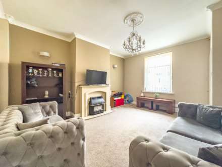 Maxwell Avenue, Batley, Image 6