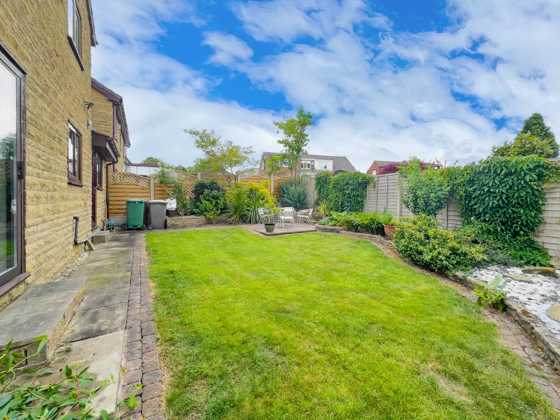 Manor Park Gardens, Gomersal, Image 26