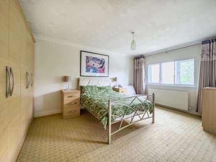 Manor Park Gardens, Gomersal, Image 15