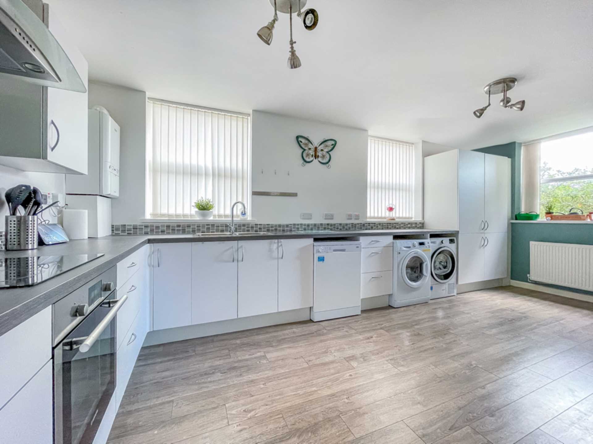 Crossbank Road, Batley, Image 4
