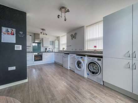 Crossbank Road, Batley, Image 2