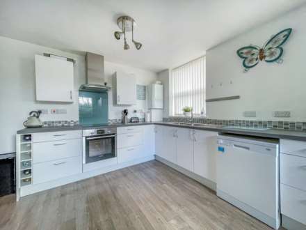 Crossbank Road, Batley, Image 3