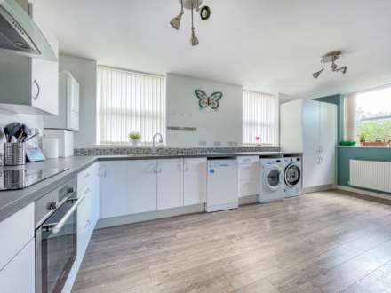 Crossbank Road, Batley, Image 4