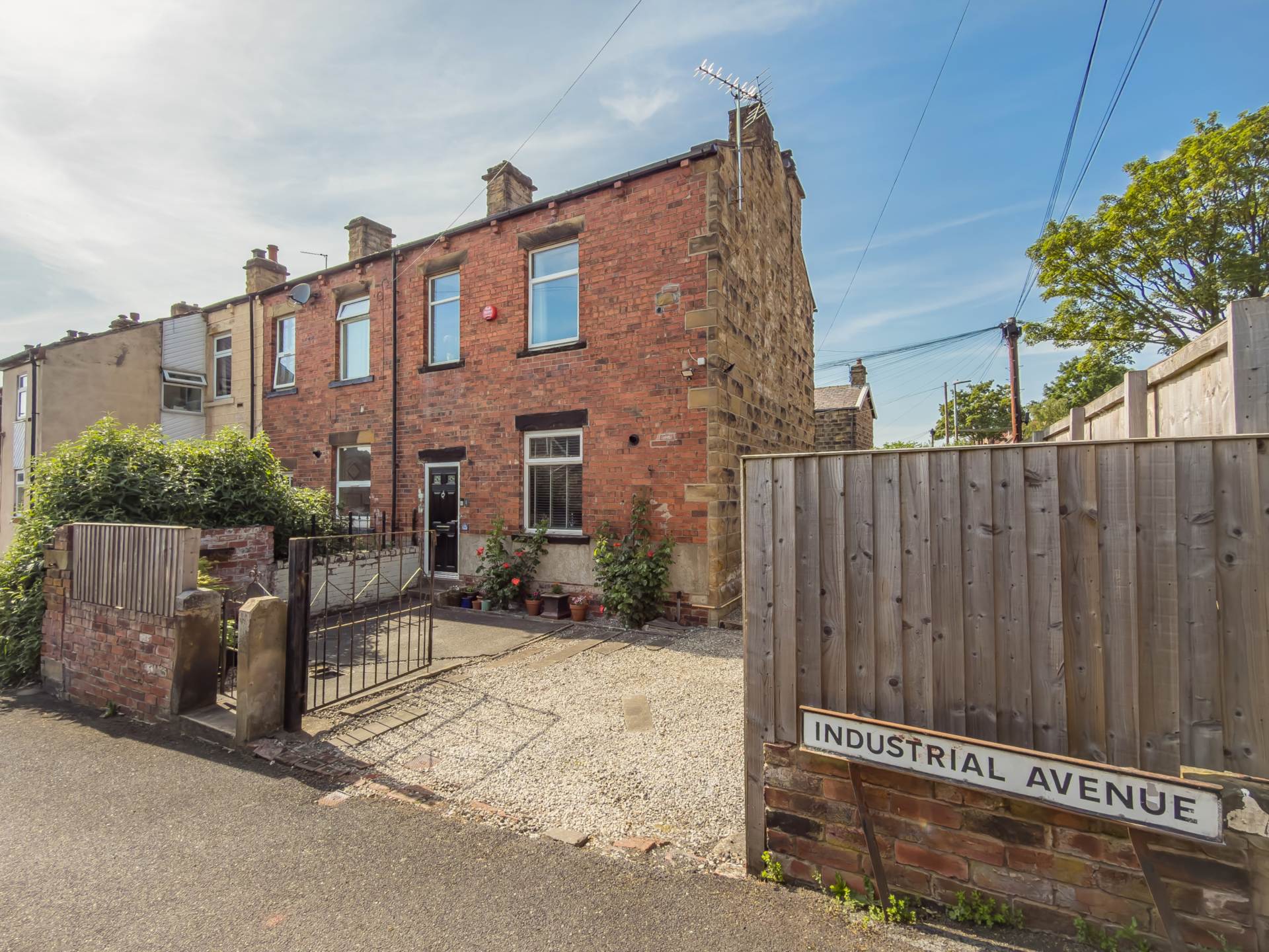 Industrial Avenue, Batley, Image 23