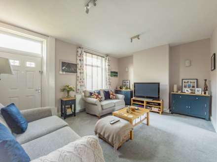 Industrial Avenue, Batley, Image 9