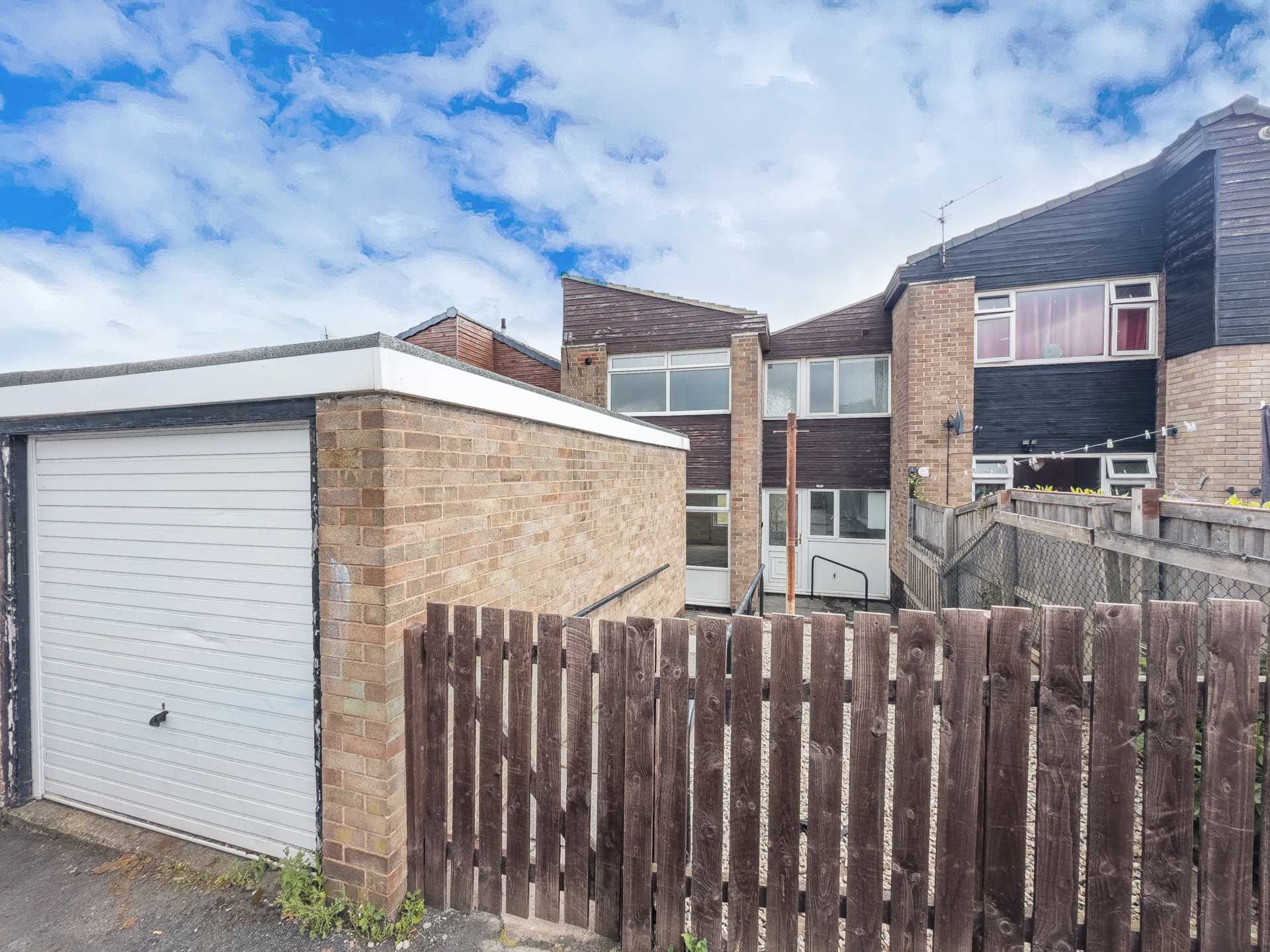 Listings Avenue, Liversedge, Image 15