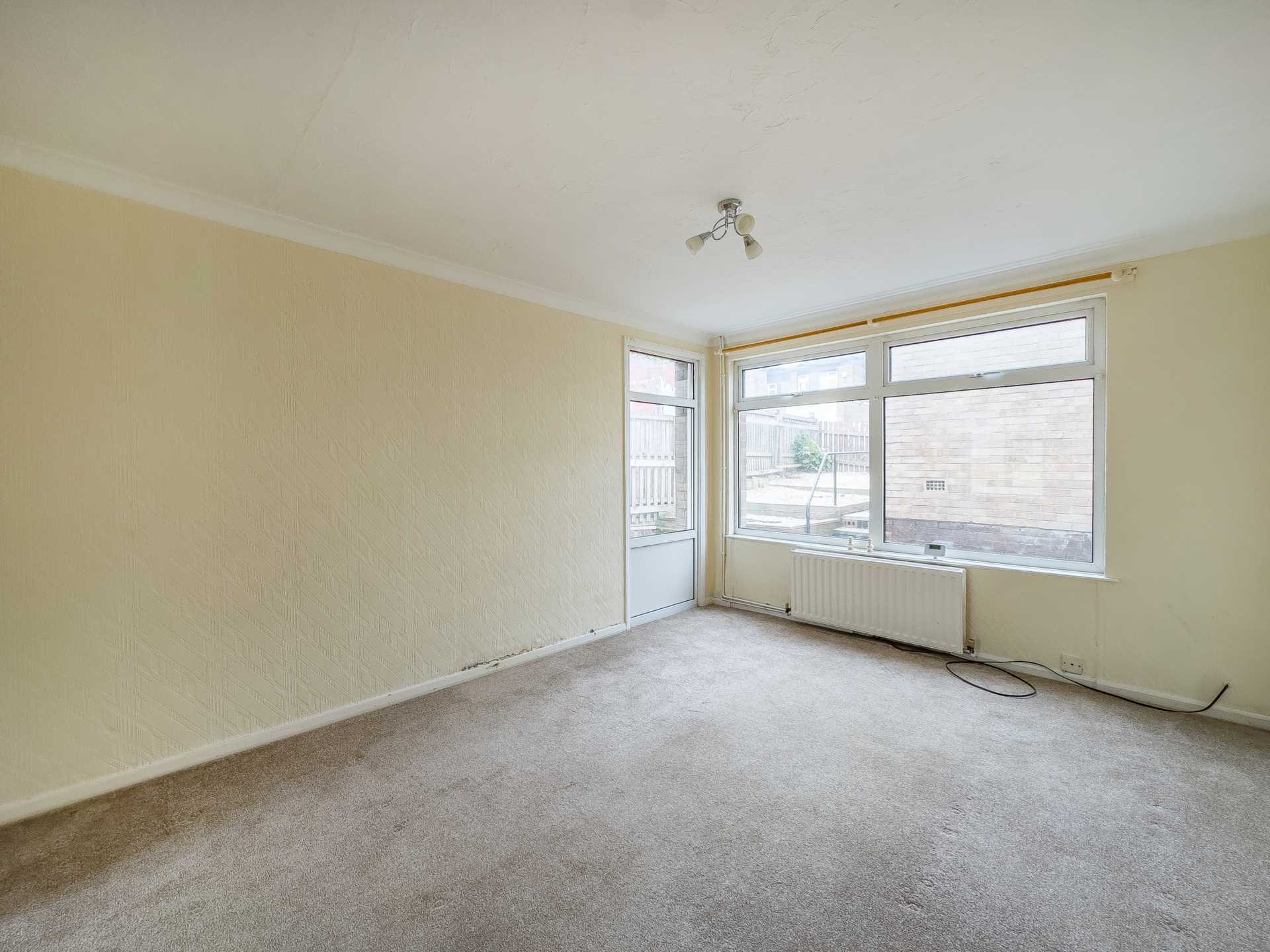 Listings Avenue, Liversedge, Image 7