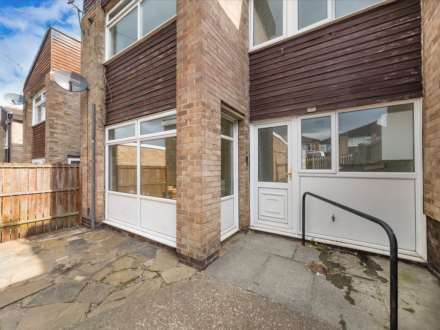 Listings Avenue, Liversedge, Image 13
