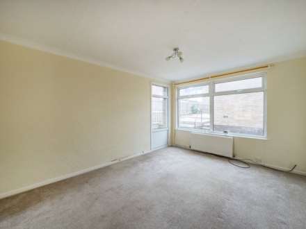 Listings Avenue, Liversedge, Image 7