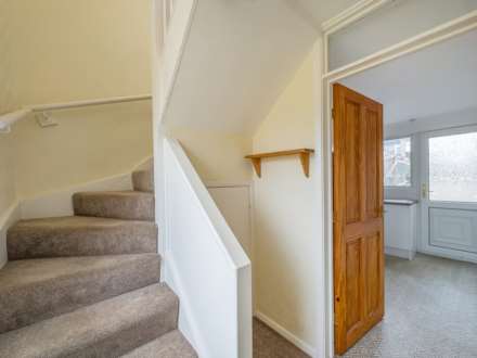 Listings Avenue, Liversedge, Image 8