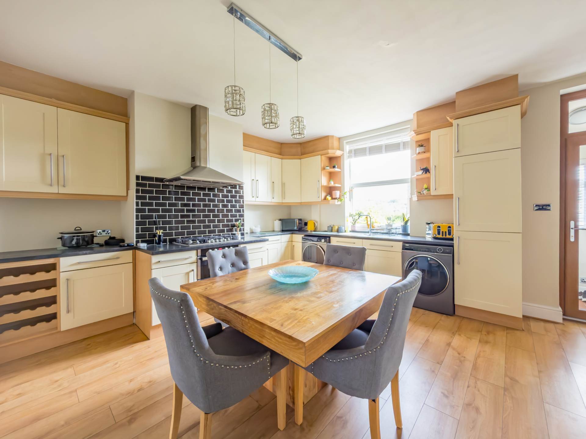 Park Street, Birstall, Image 4