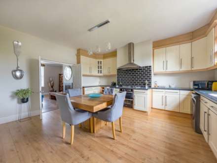 Park Street, Birstall, Image 3