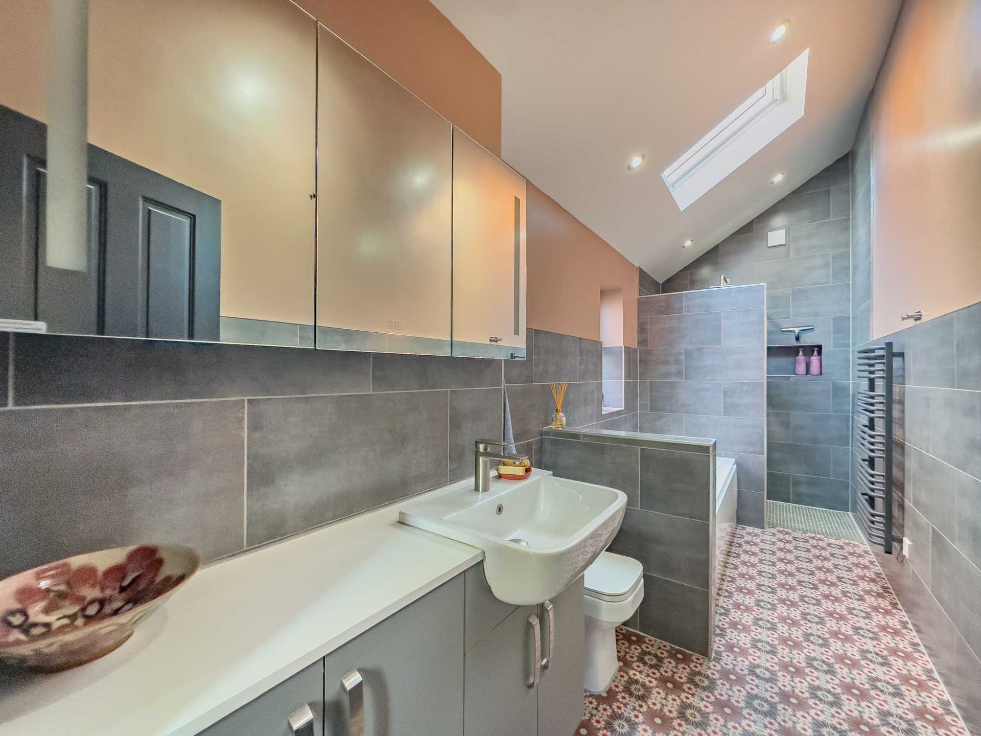 Bradford Road, Birstall, Image 15